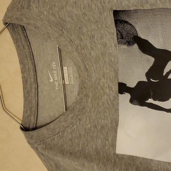 Shirt - Picture 3 of 3